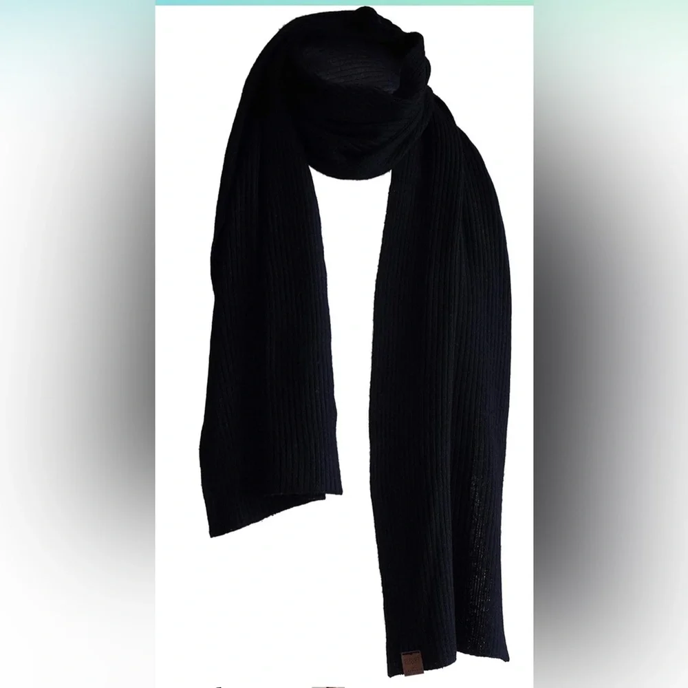 Scott stylish black